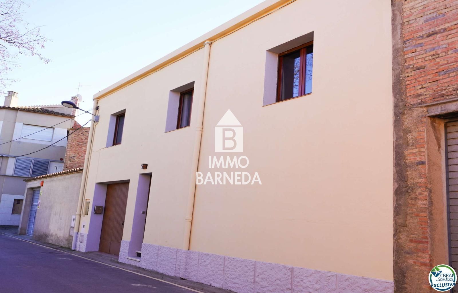 Vista exterior de Casa o chalet en venta en Vila-sacra con Calefacción, Jardín privado y Terraza