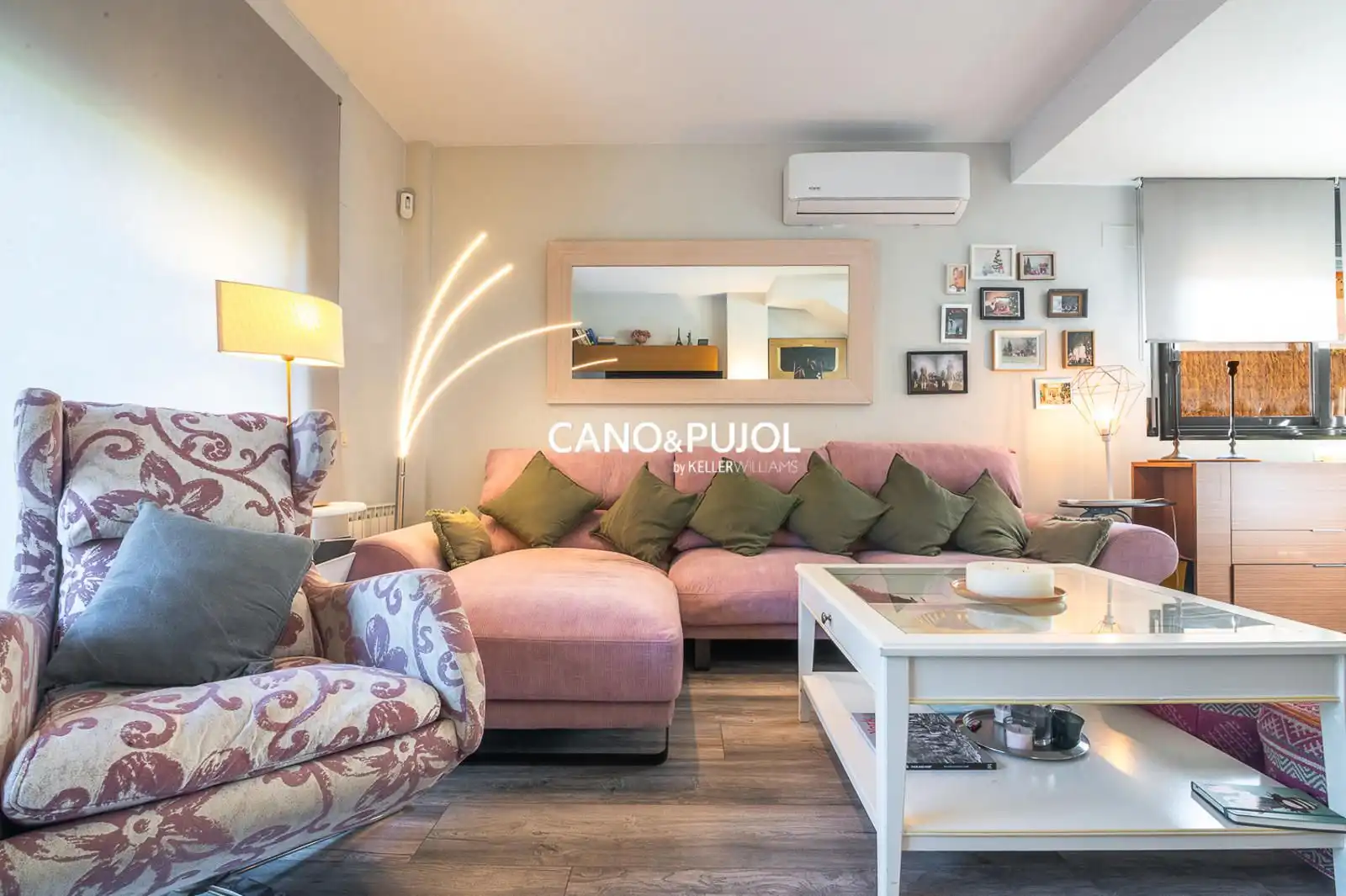 Sala de estar de Casa o chalet en venta en Terrassa con Aire acondicionado, Calefacción y Terraza