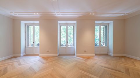 Exclusiva residencia de 426 m en el corazón del Barrio de Salamanca