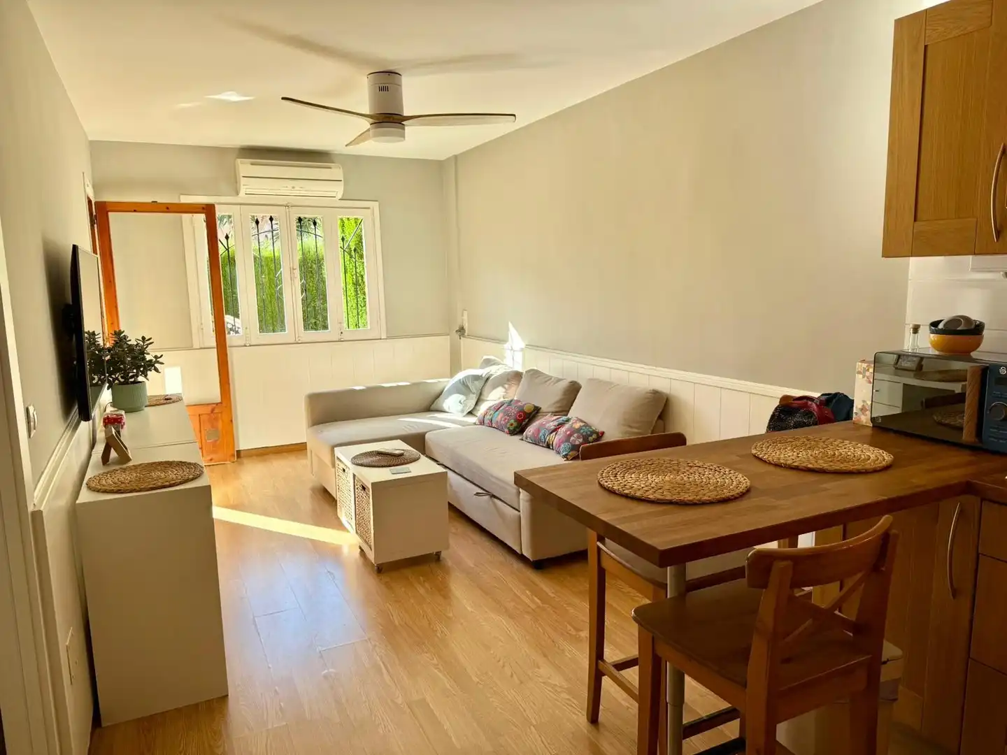 Wohnzimmer von Erdgeschoss zur Miete in San Javier mit Klimaanlage, Terrasse und Möbliert