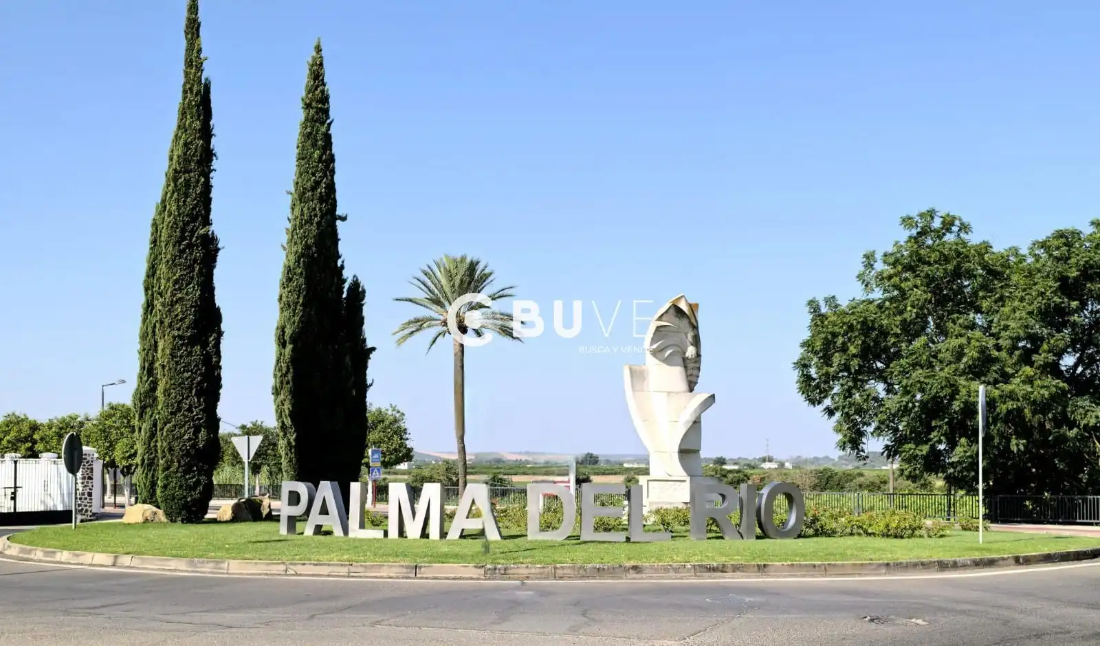 Vista exterior de Casa o xalet en venda en Palma del Río amb Aire condicionat, Calefacció i Terrassa