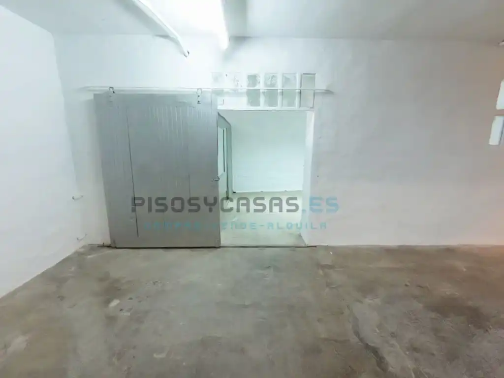 Casa con terraza en venta en Calle Democracia 4, imagen 17