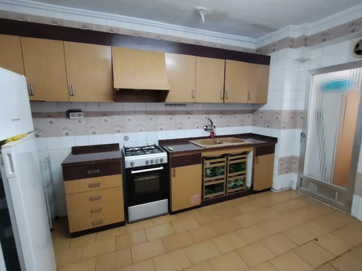 Kitchen of Flat for rent in Valencia  with Furnished, Washing machine and Balcony