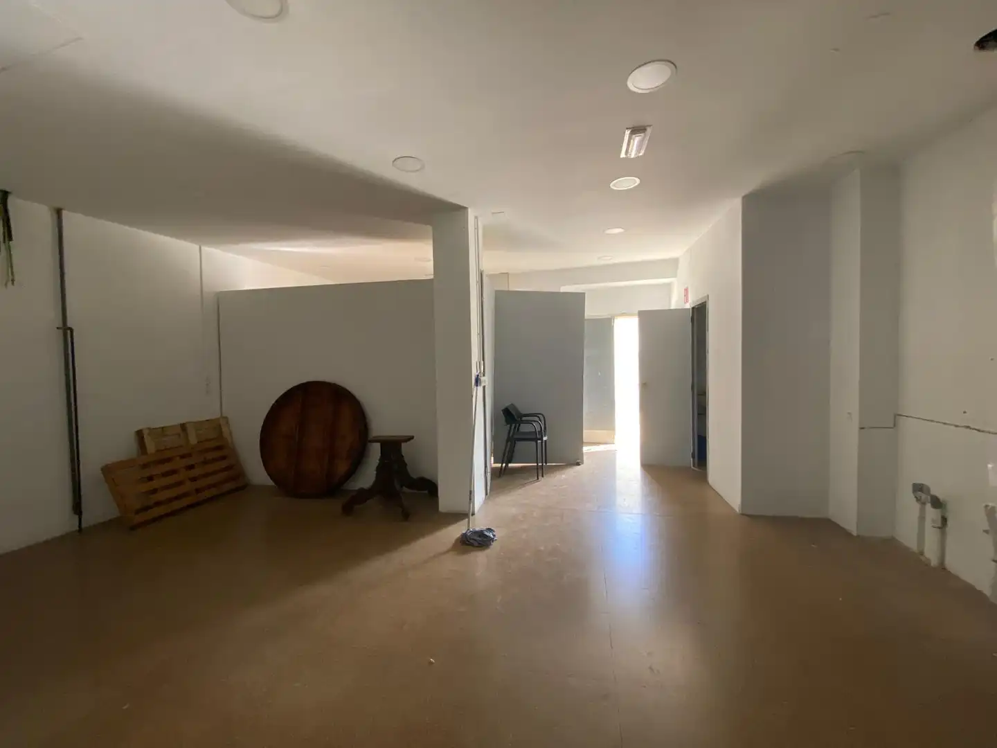 Local comercial en venta en Carrer Nogueres 1, imagen 18