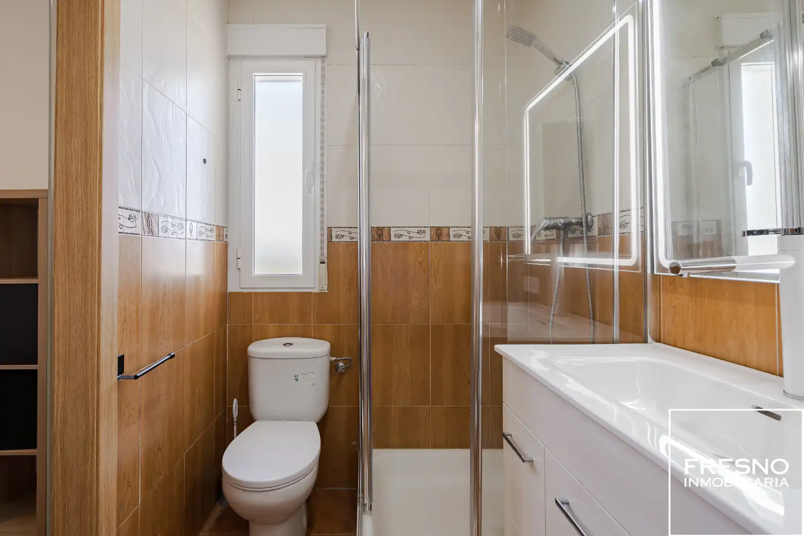 Baño de Casa o chalet en venta en Galápagos con Calefacción, Jardín privado y Terraza