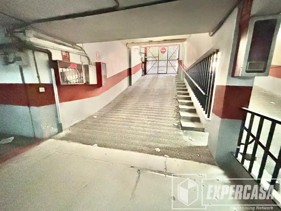 Aparcamiento en venta en Benicalap, imagen 3