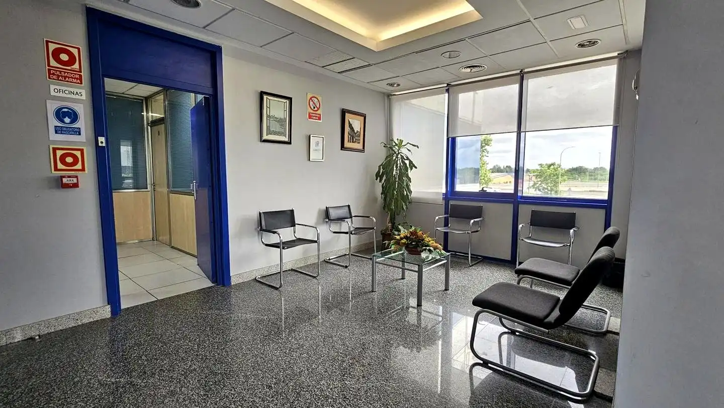 Büro zur Miete in Torrejón de Ardoz mit Klimaanlage und Heizung