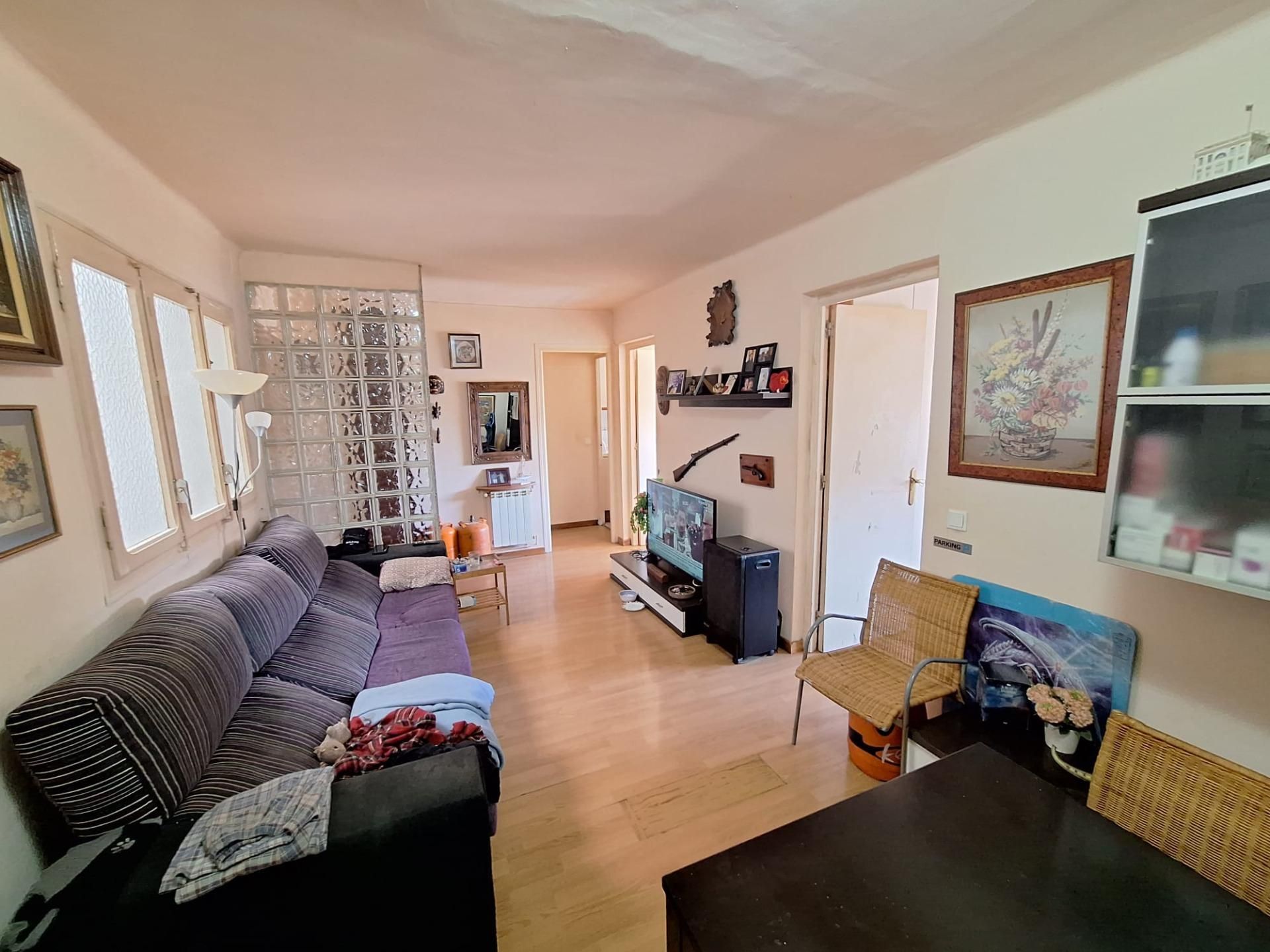 Sala d'estar de Pis en venda en Sabadell amb Parquet
