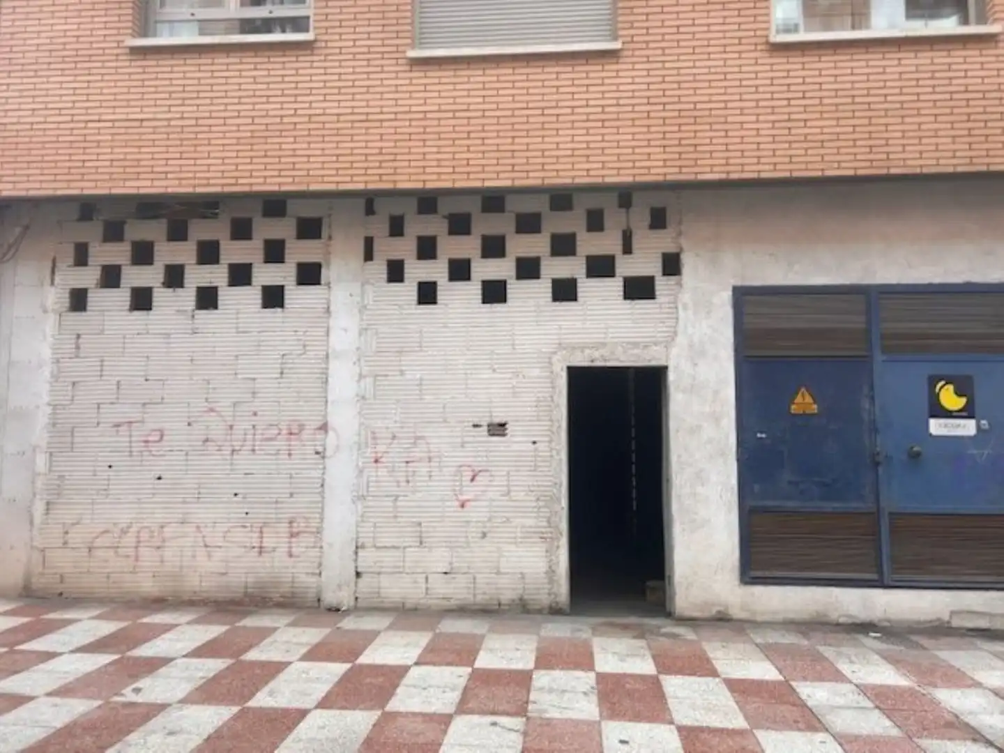 Local en venta en Belmez con Amueblado