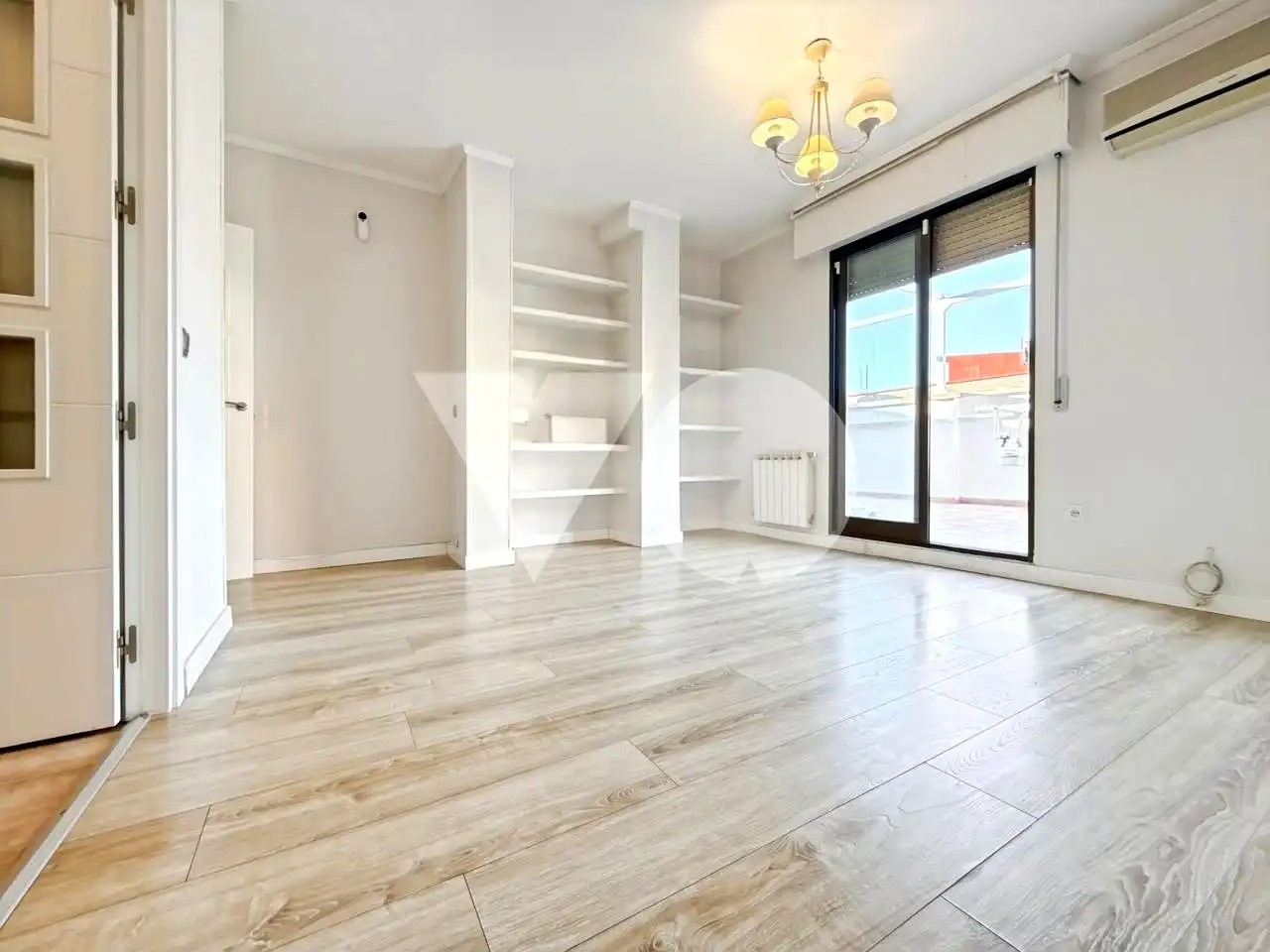 Living room of Attic for sale in Madrid  with Air Conditioner, Heating and Terrace