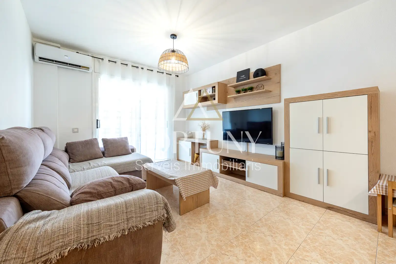 Sala d'estar de Pis en venda en Reus amb Aire condicionat i Balcó