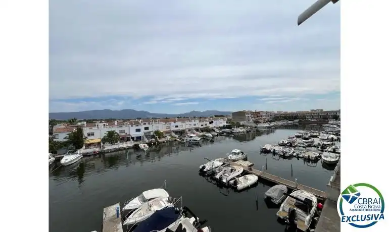 Apartment with lift for sale in Carrer Pení, imagen 2