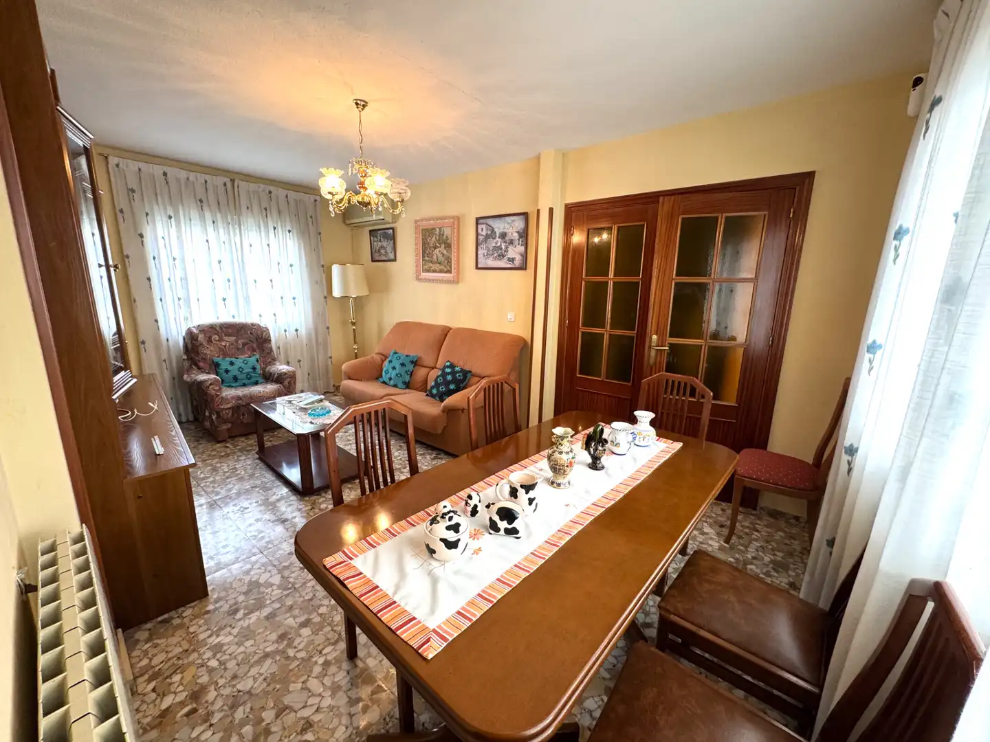 Sala de estar de Casa adosada en venta en Arganda del Rey con Aire acondicionado, Calefacción y Amueblado