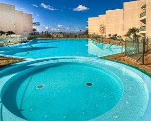 Piscina de Apartament en venda en La Oliva amb Terrassa i Piscina comunitària