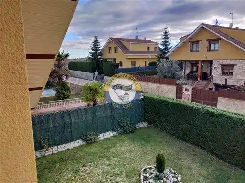Garden of Houses for sale in Santovenia de la Valdoncina  with Heating, Terrace and Furnished