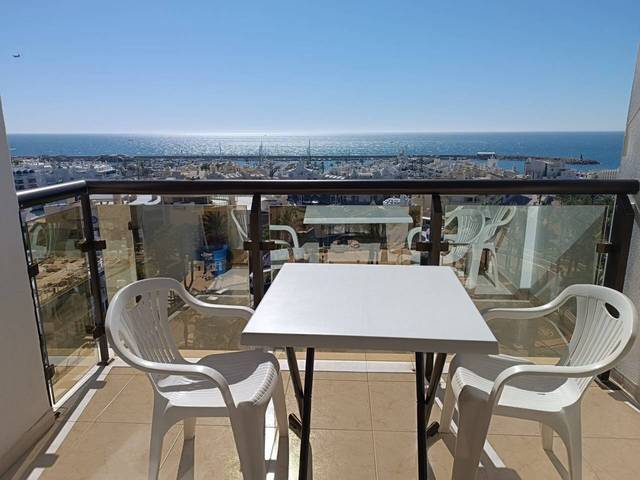 Apartamento en Alquiler en Puerto Marina