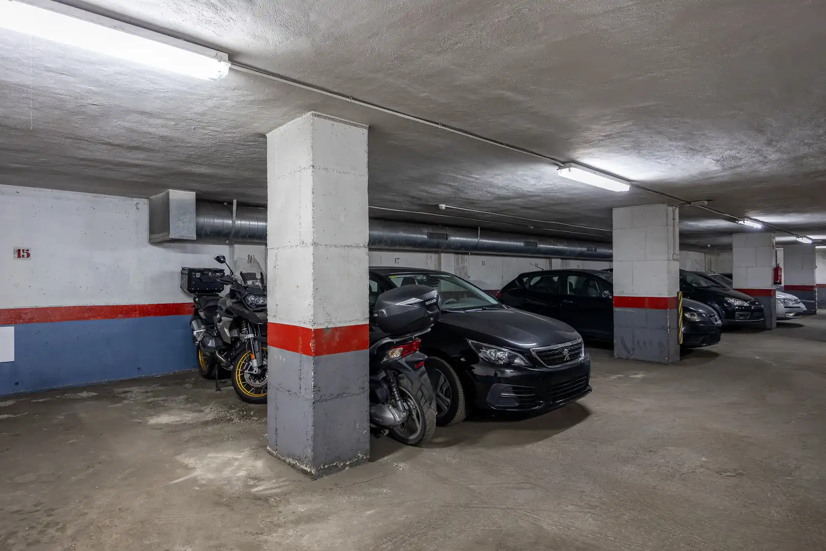 Parking de Piso en venta en Benidorm con Amueblado