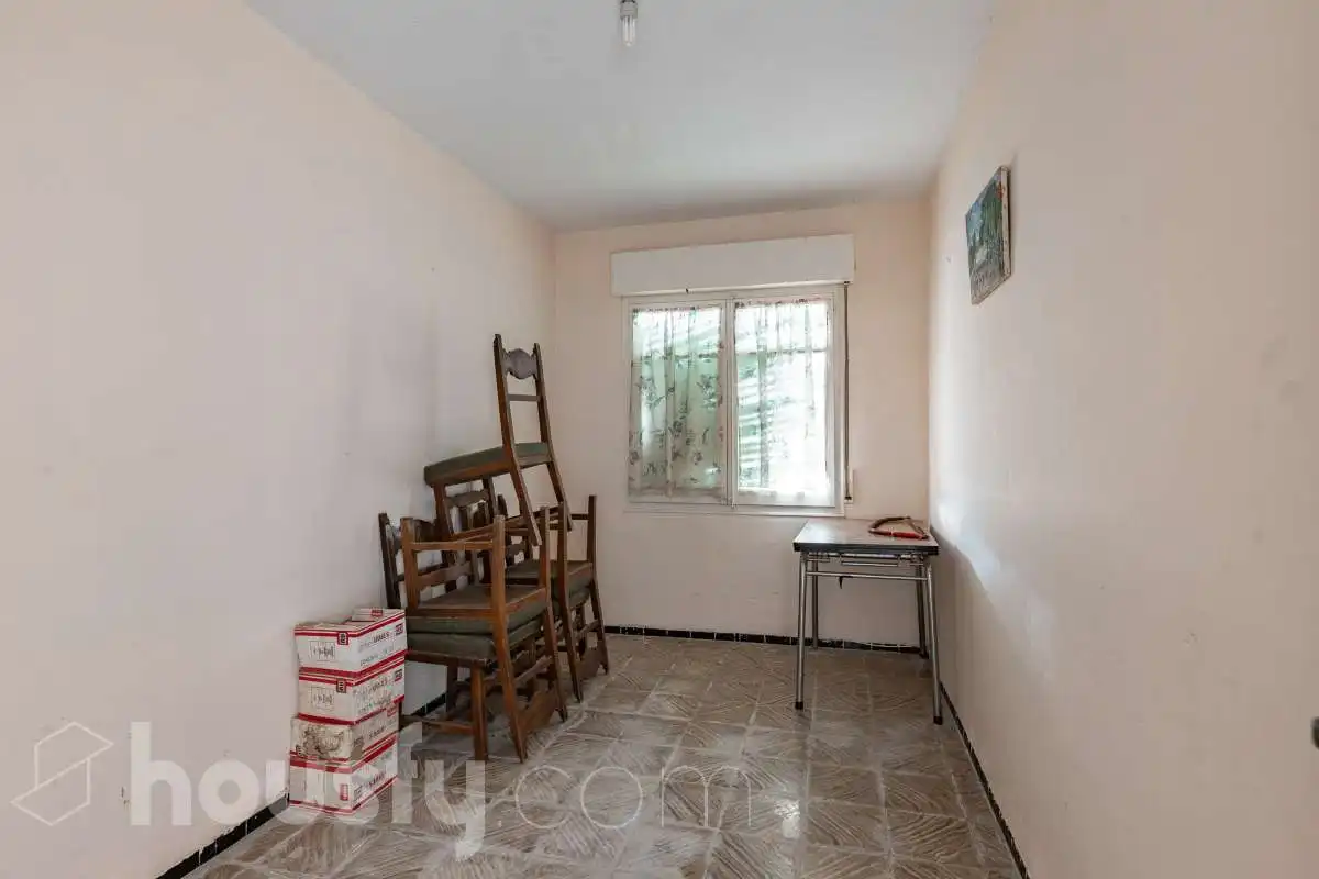 Haus oder Chalet zum Verkauf in Torrelavit mit Privatgarten, Terrasse und Balkon