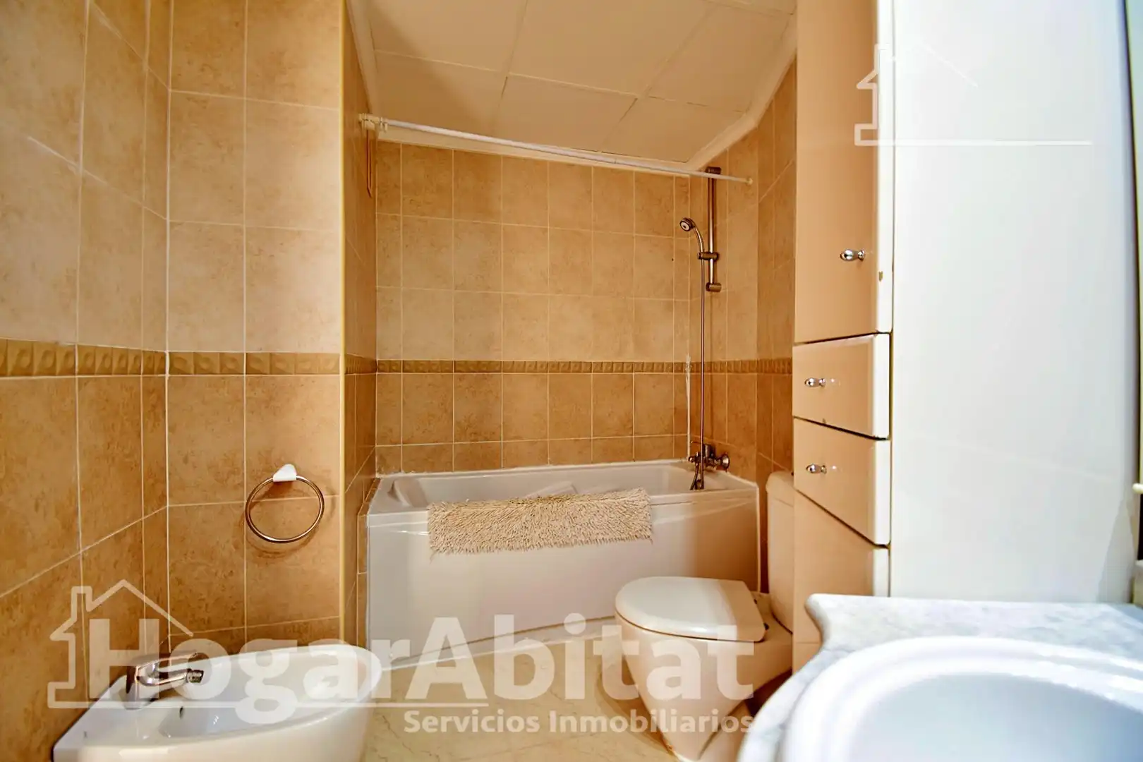 Badezimmer von Wohnungen zum Verkauf in Dénia mit Klimaanlage, Heizung und Terrasse