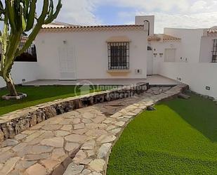 Vista exterior de Planta baixa de lloguer en San Miguel de Abona amb Jardí privat, Terrassa i Moblat