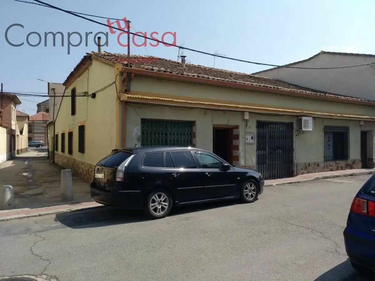 Vista exterior de Finca rústica en venta en Nava de la Asunción