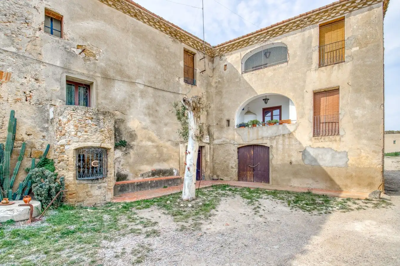 Vista exterior de Finca rústica en venda en Riumors amb Jardí privat i Balcó
