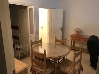 Menjador de Apartament de lloguer en Sevilla amb Aire condicionat, Moblat i Forn