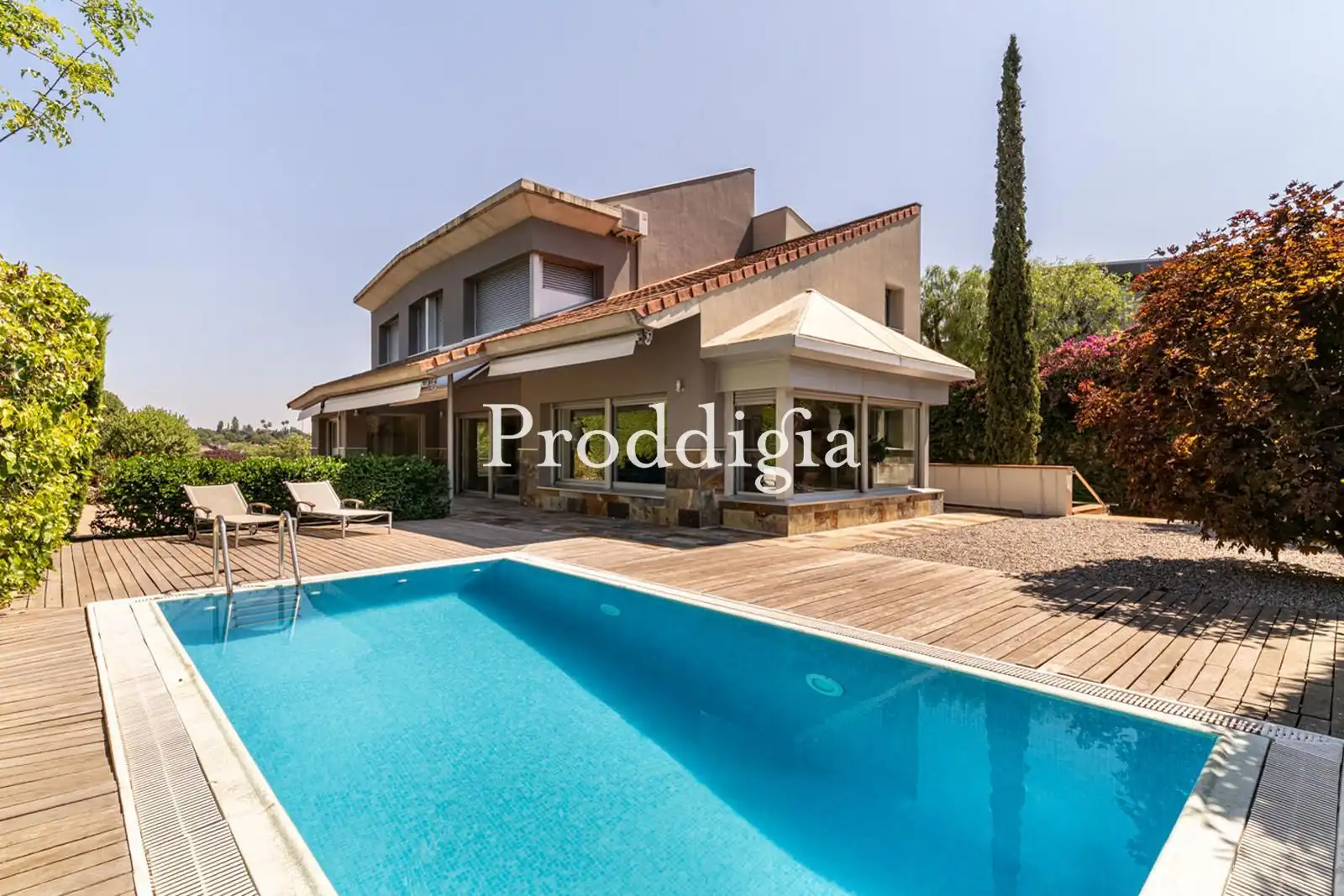 Exterior view of Houses for sale in Sant Cugat del Vallès  with Air Conditioner, Terrace and Storage room