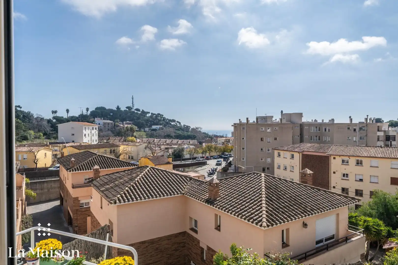 Vista exterior de Casa adosada en venda en Sant Andreu de Llavaneres amb Aire condicionat, Calefacció i Jardí privat