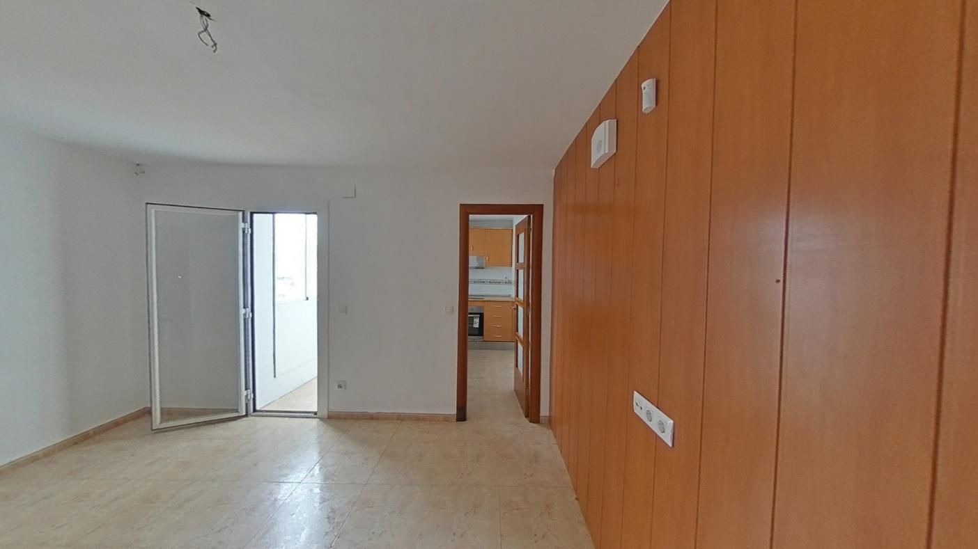 Flat for sale in JOAN SALVAT I PAPASSEIT, Centre