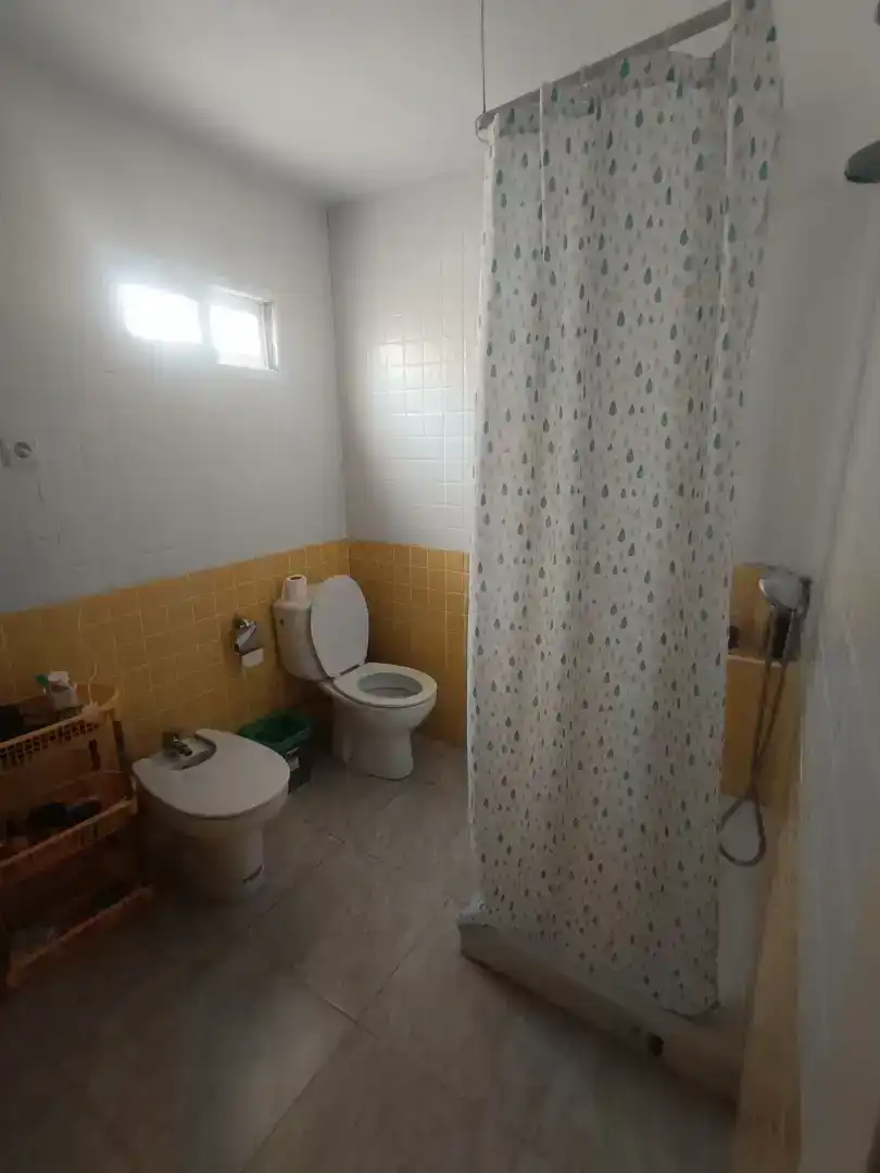 Badezimmer von Wohnungen zur Miete in Cartagena mit Ofen, Waschmaschine und Mikrowelle