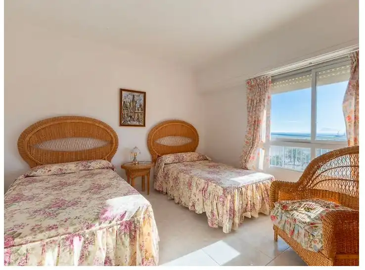 Dormitori de Apartament en venda en Gandia amb Terrassa i Moblat