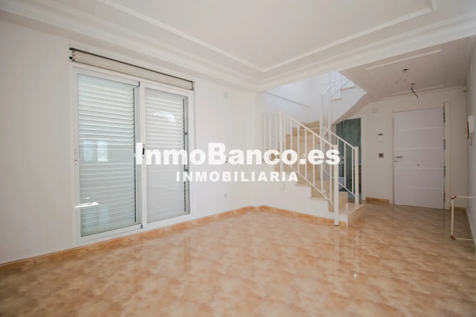 Casa o chalet en venta en Chiva con Jardín privado, Terraza y Trastero