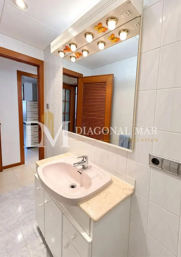 Bany de Casa o xalet en venda en Sant Martí