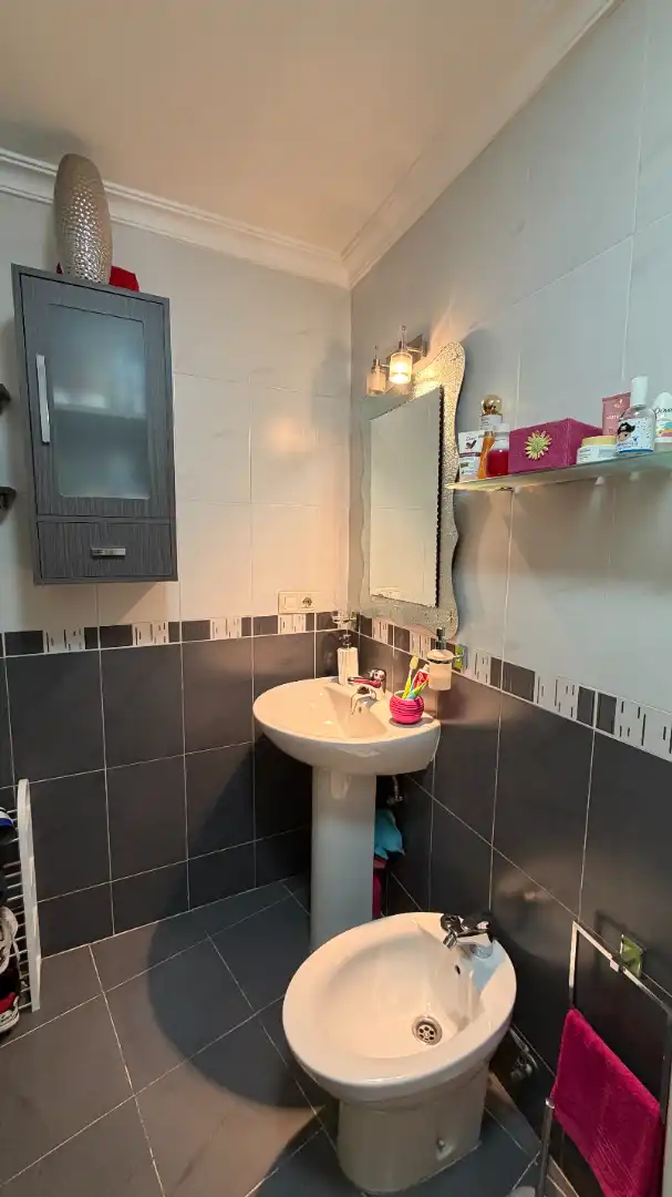 Bathroom of Flat for sale in Úbeda  with Air Conditioner, Heating and Terrace