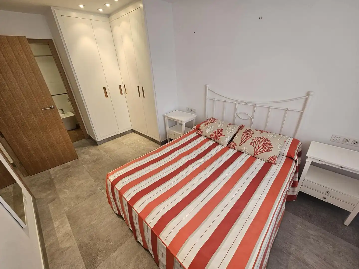 Habitación de Apartamento de alquiler en Benicasim / Benicàssim con Aire acondicionado, Calefacción y Terraza