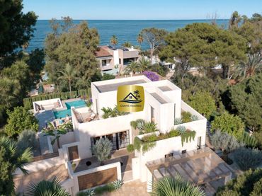 Xalet amb piscina en venda a Las Rotas / Les Rotes