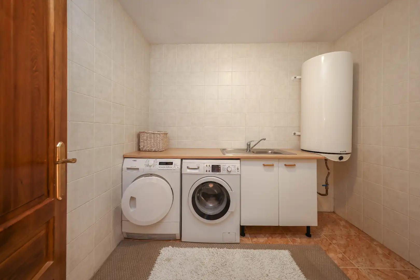 Kitchen of Houses for sale in Coín
