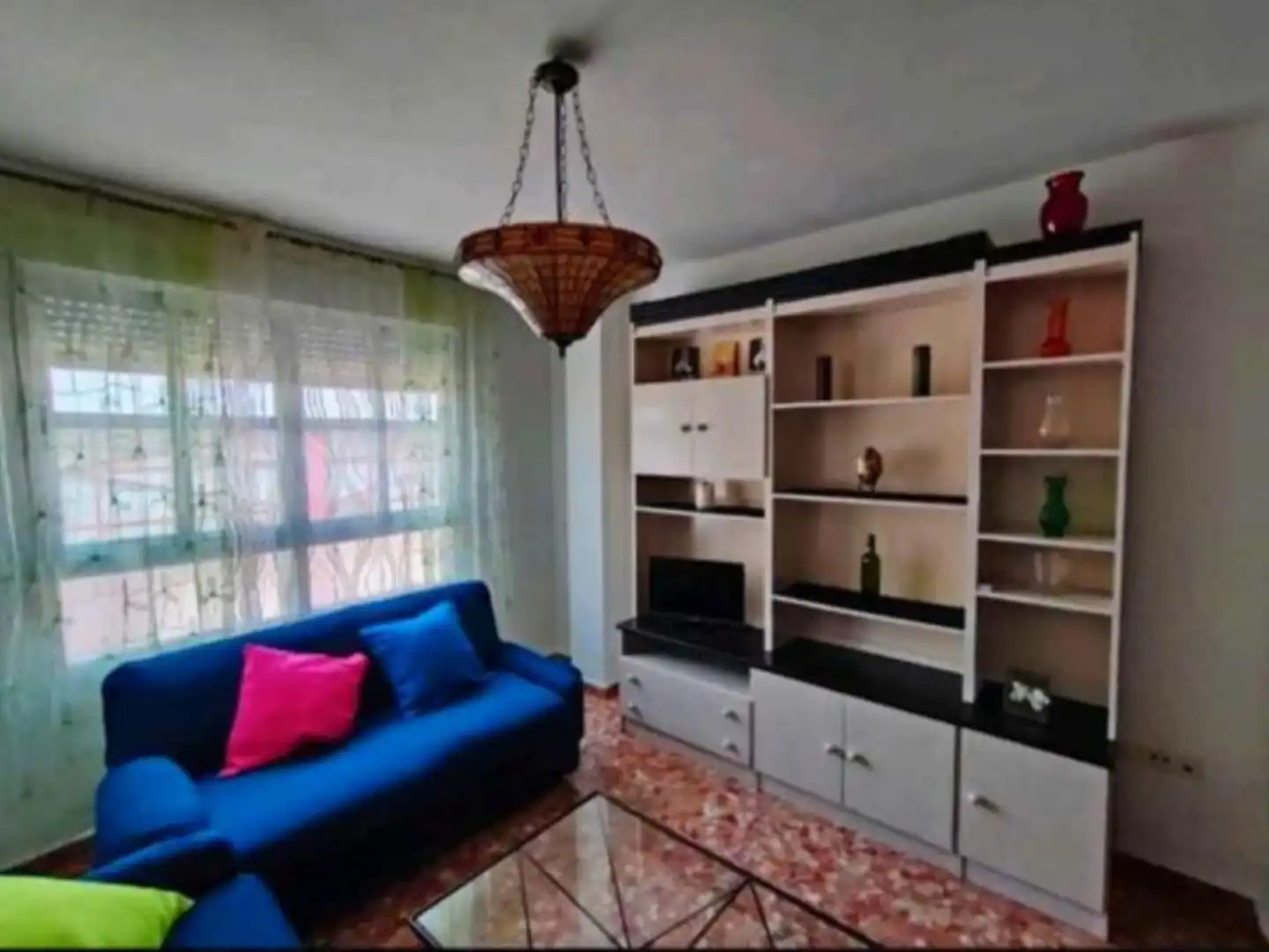 Sala d'estar de Pis de lloguer en Torredelcampo amb Aire condicionat