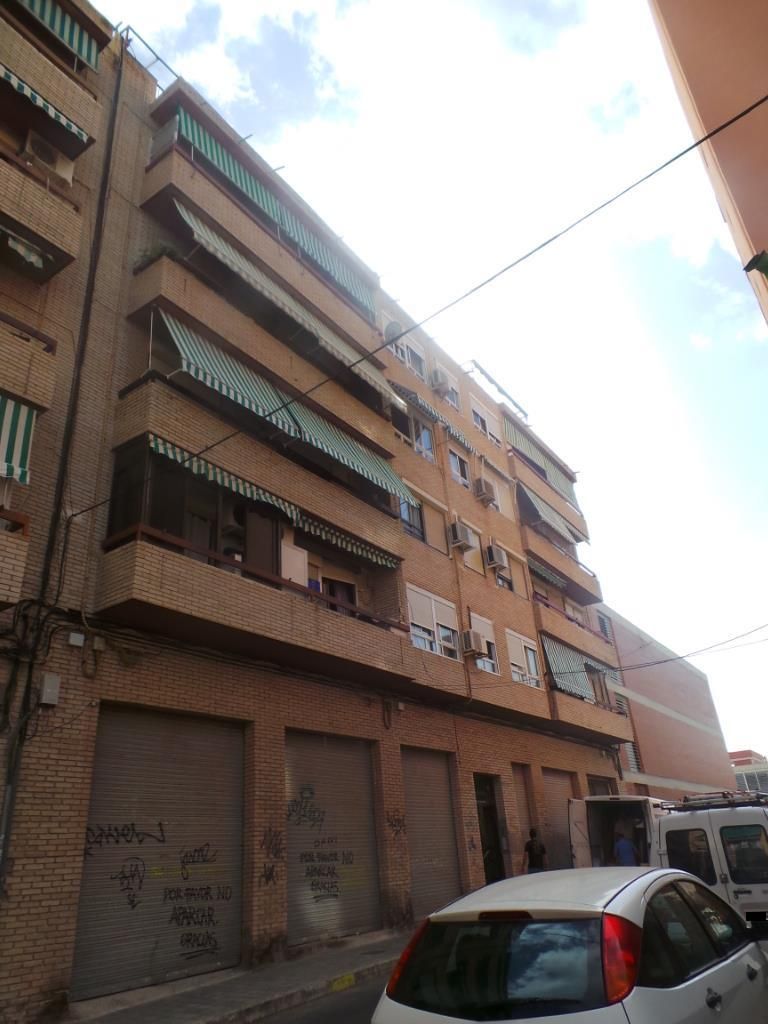 Vista exterior de Piso en venta en Alicante / Alacant