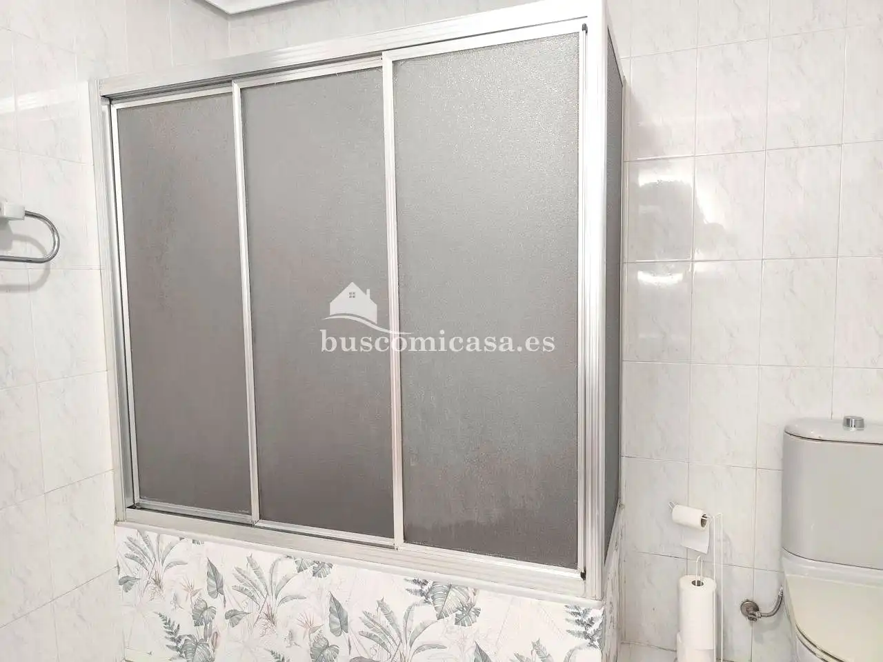 Room in Ruiz Jiménez, Avda de Madrid - Pº de la Estación