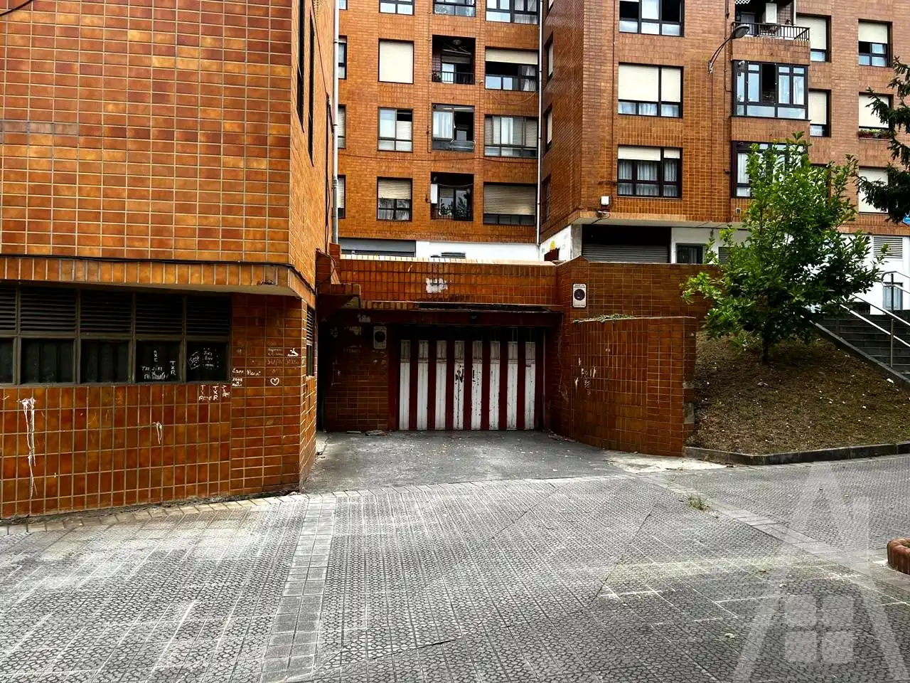 Exterior view of Garage for sale in Bilbao 