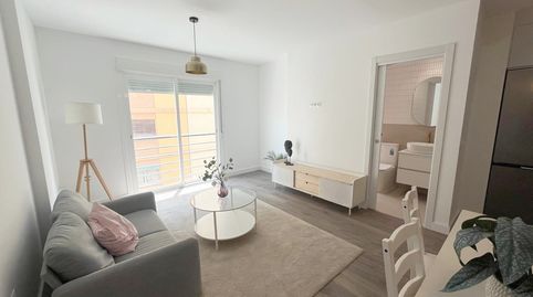 Foto 3 de Apartamento en venta en Los Castillejos - La Trinidad, Málaga Capital