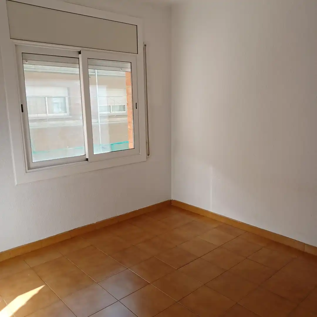 Habitación de Piso en venta en Terrassa con Terraza y Balcón