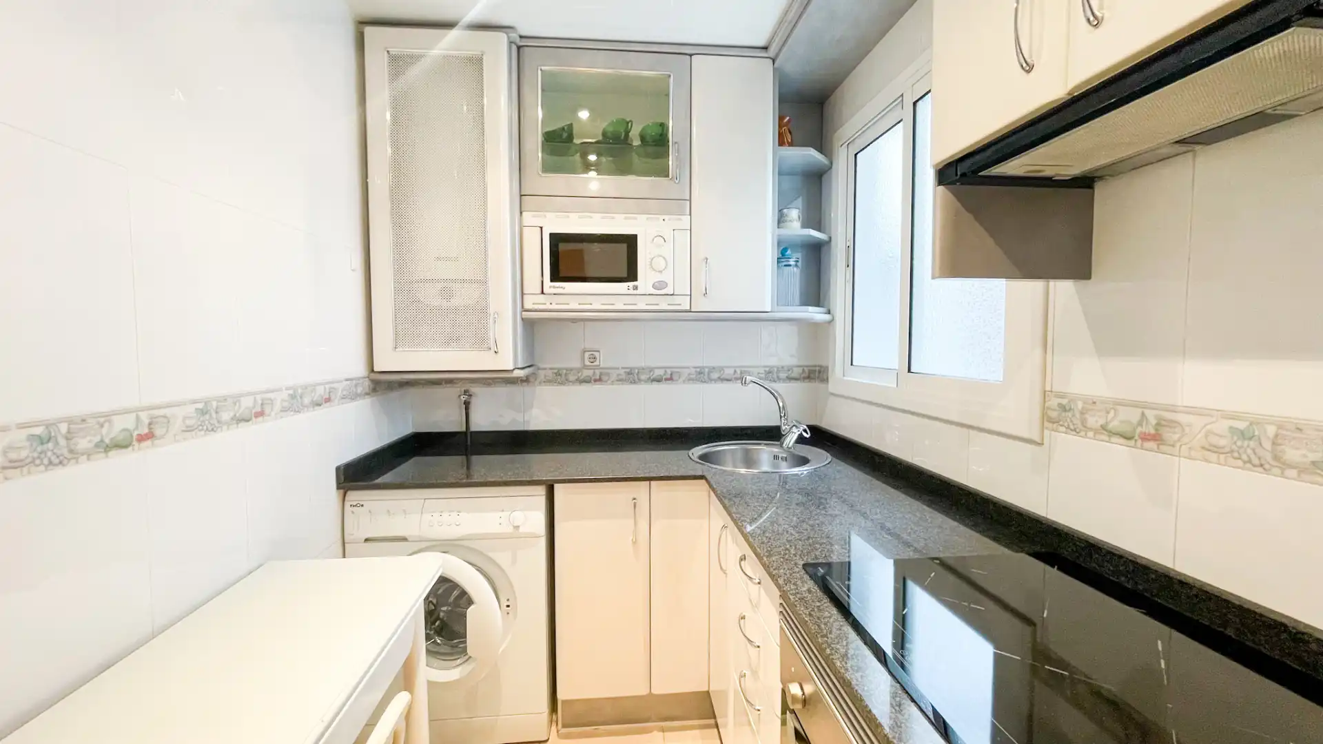 Cocina de Piso en venta en Cerdanyola del Vallès con Aire acondicionado, Trastero y Horno