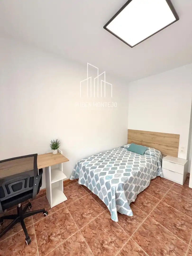 Habitación de Piso en venta en Salamanca con Calefacción, Amueblado y Horno