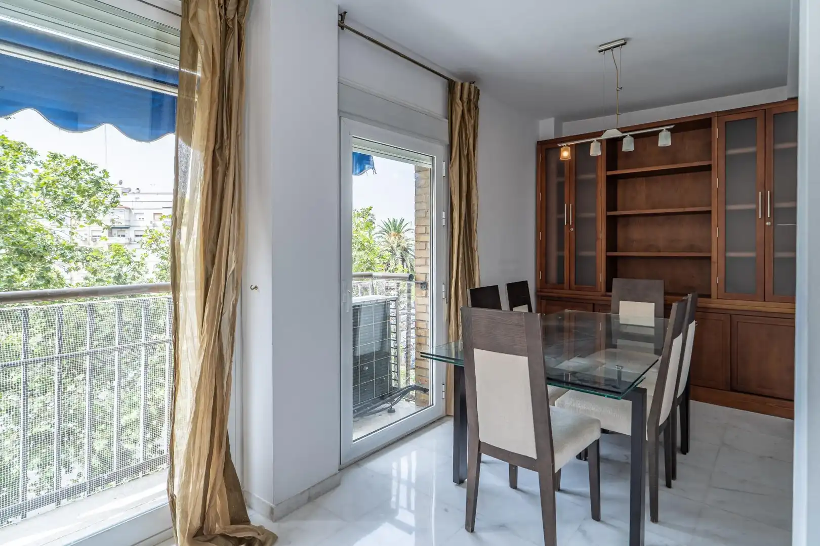 Dining room of Flat for rent in Sevilla  with Air Conditioner, Heating and Furnished