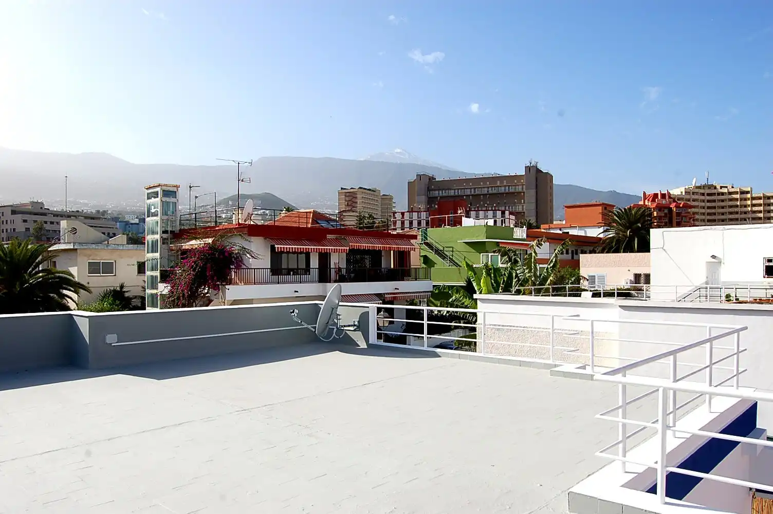 Vista exterior de Casa o chalet en venta en Puerto de la Cruz con Jardín privado y Terraza
