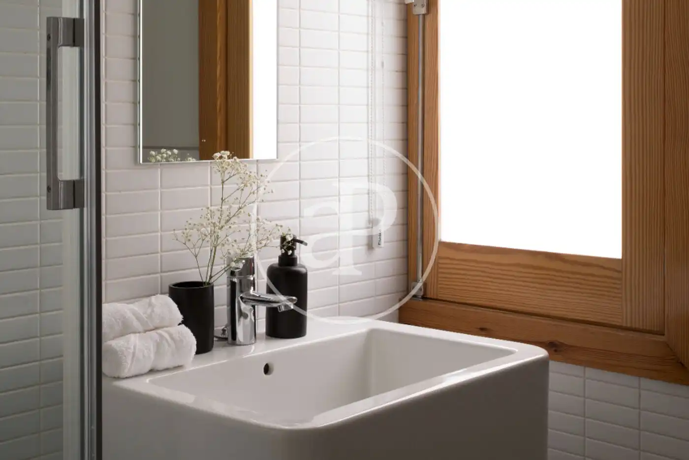Badezimmer von Wohnung zur Miete in Madrid mit Klimaanlage, Heizung und Möbliert