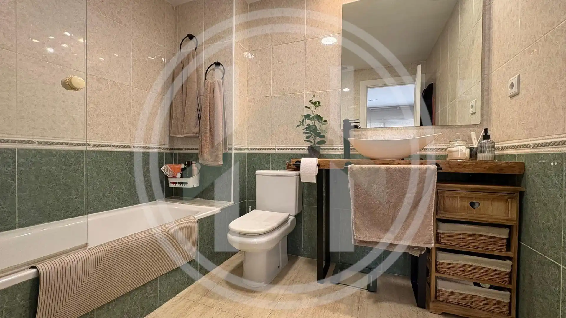 Badezimmer von Haus oder Chalet zum Verkauf in Cardedeu mit Heizung, Privatgarten und Terrasse